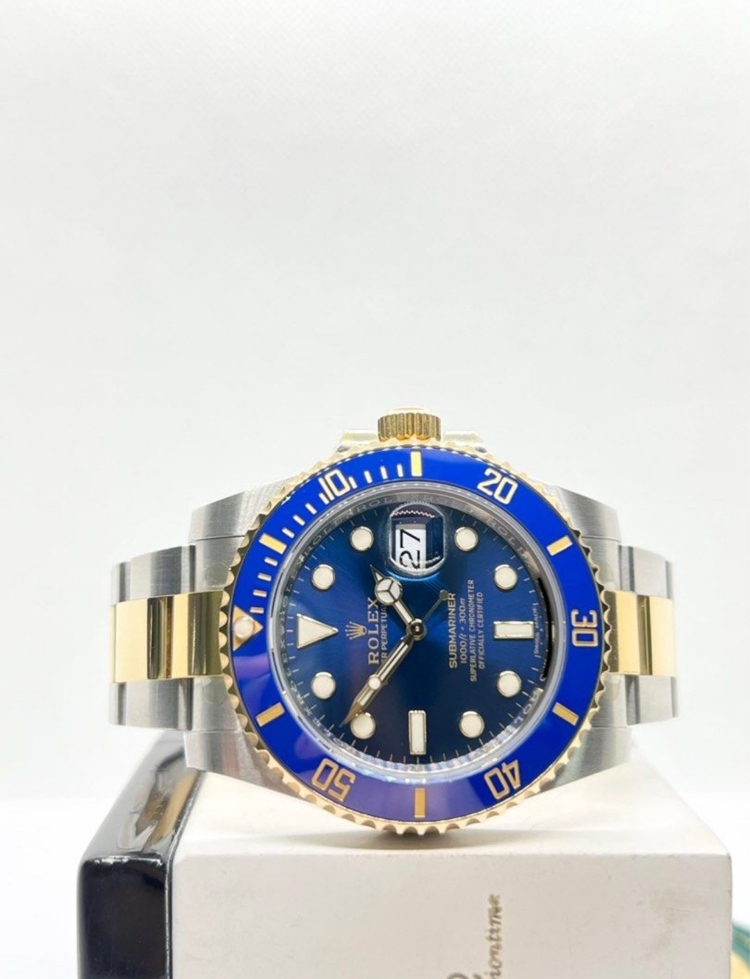 Lucky plaza second hand watch shop sale