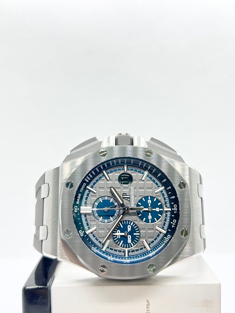 Royal Oak Offshore Novelty 26400IO